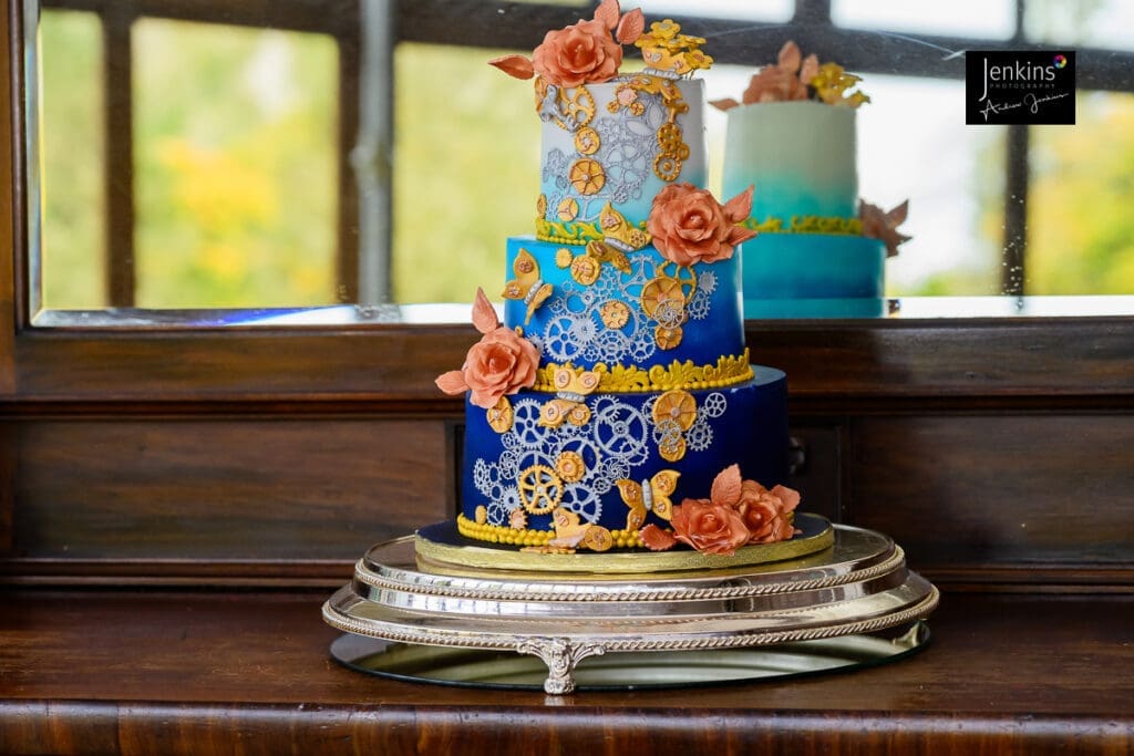 Steampunk wedding cakes 